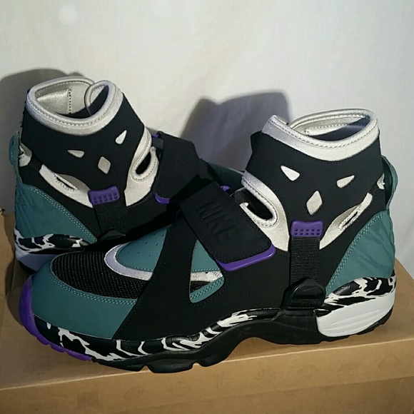 nike huarache carnivores